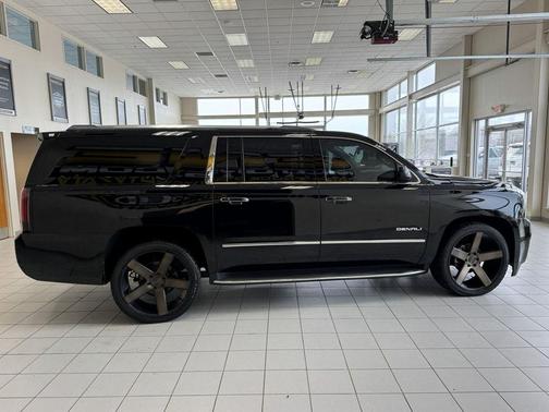 2017 GMC Yukon XL Denali