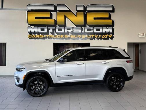 Silver Zynith 2023 Jeep Grand Cherokee Limited