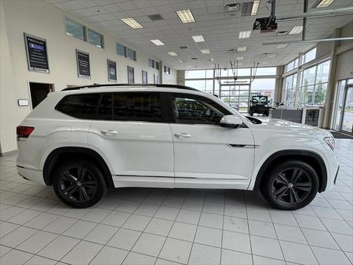 2021 Volkswagen Atlas 3.6L SE w/Technology