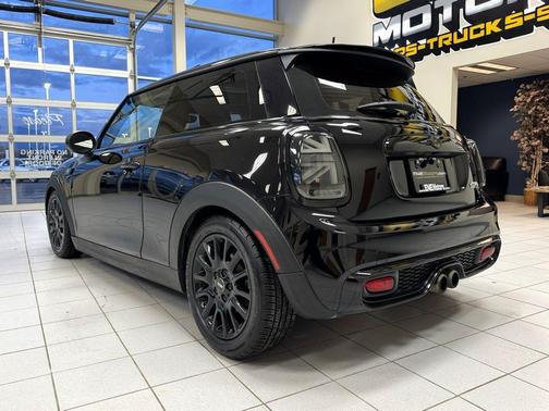 2017 MINI Hardtop Cooper S