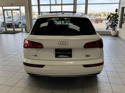 2018 Audi Q5 2.0T Premium Plus