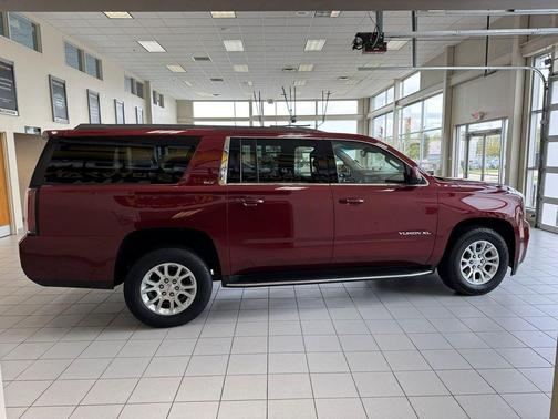 2018 GMC Yukon XL SLT