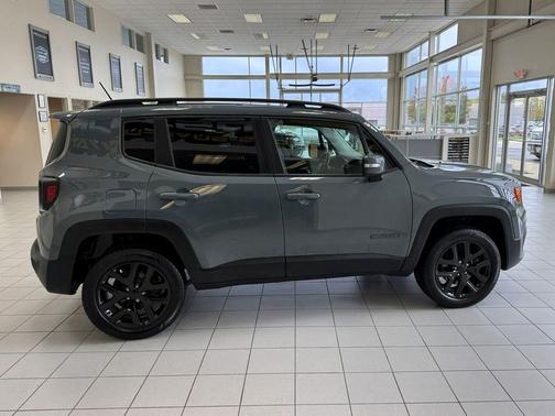 2017 Jeep Renegade Altitude