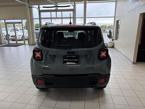 2017 Jeep Renegade Altitude