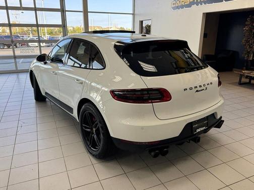 2016 Porsche Macan S