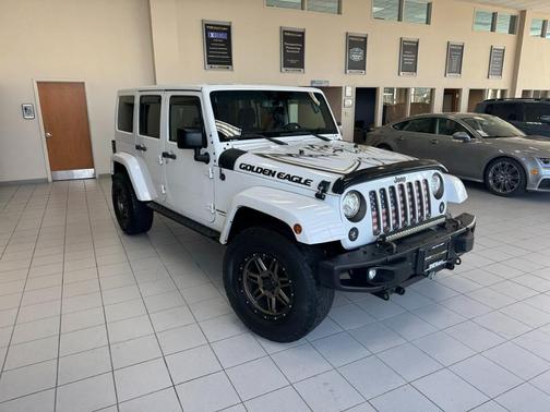 Bright White Clearcoat 2018 Jeep Wrangler JK Unlimited Golden Eagle