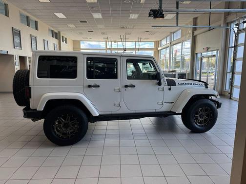 Bright White Clearcoat 2018 Jeep Wrangler JK Unlimited Golden Eagle