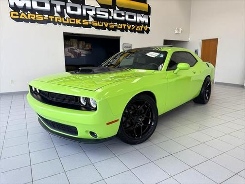 2015 Dodge Challenger R/T Plus