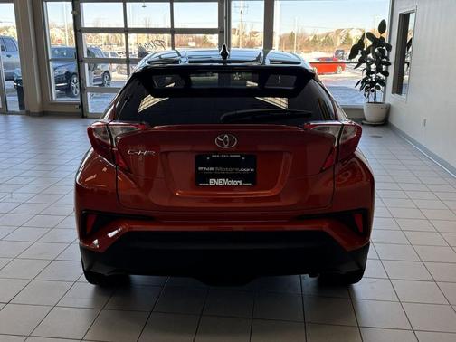 2020 Toyota C-HR XLE