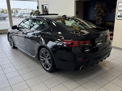 Crystal Black Pearl 2019 Acura TLX Technology