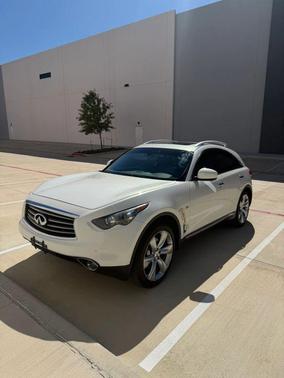2014 INFINITI QX70 Base