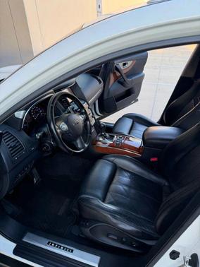 2014 INFINITI QX70 Base
