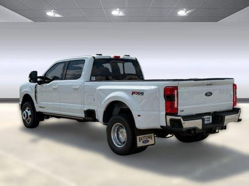2025 Ford F-350 Lariat