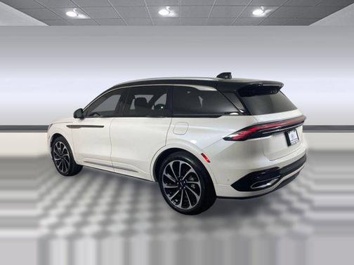 2024 Lincoln Nautilus Black Label