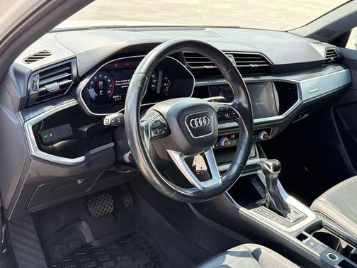 White 2021 Audi Q3 40 Premium