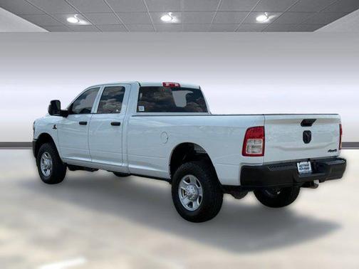 2024 RAM 2500 Tradesman Crew Cab 4x4 8' Box