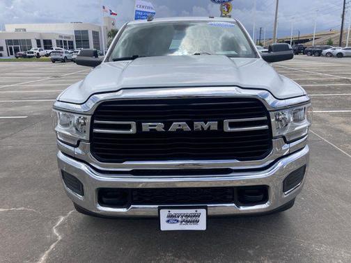 2019 RAM 2500 Big Horn Crew Cab 4x4 6'4' Box