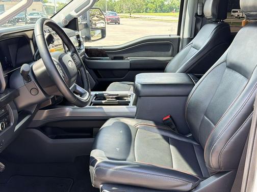 Star White Metallic Tri-Coat 2024 Ford F-250 Lariat