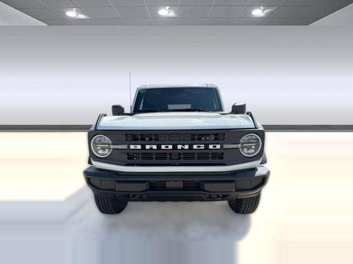 Oxford White 2026 Ford Bronco Big Bend