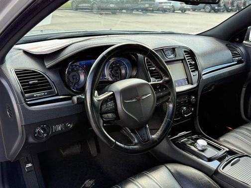 2022 Chrysler 300 S