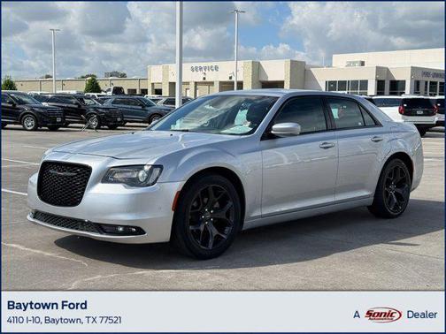 2022 Chrysler 300 S
