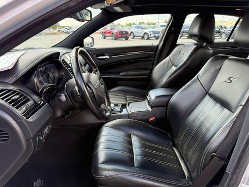 2022 Chrysler 300 S
