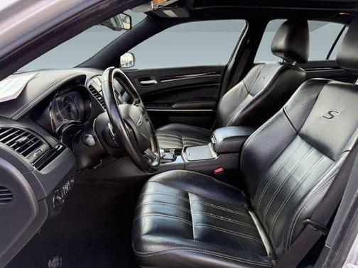 2022 Chrysler 300 S