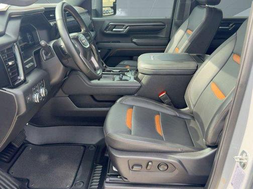 2024 GMC Sierra 2500 AT4