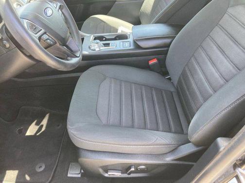 2020 Ford Fusion Hybrid SE