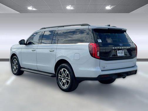 2025 Ford Expedition Max Active 4x2