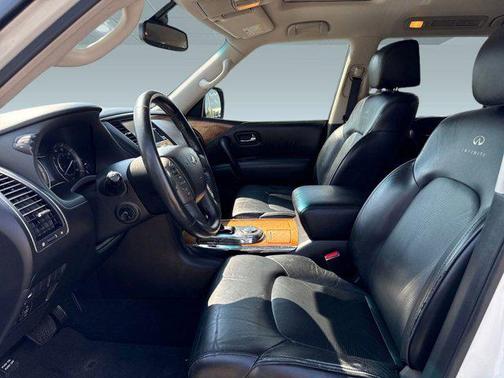 2013 INFINITI QX56 Base