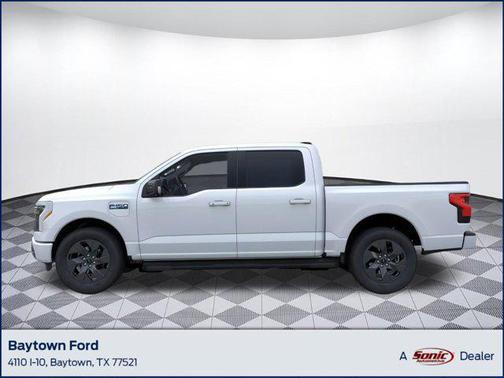 2025 Ford F-150 Lightning Flash