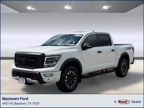 2024 Nissan Titan PRO-4X