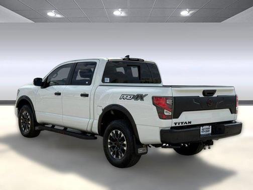 2024 Nissan Titan PRO-4X