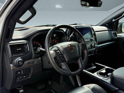 2024 Nissan Titan PRO-4X