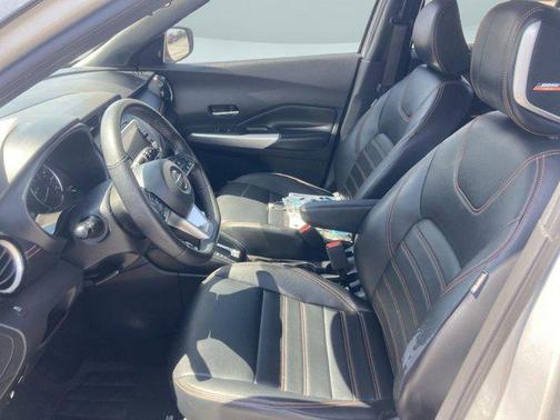 2019 Nissan Kicks SR