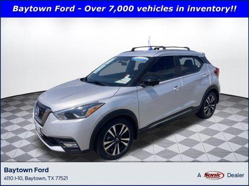 2019 Nissan Kicks SR