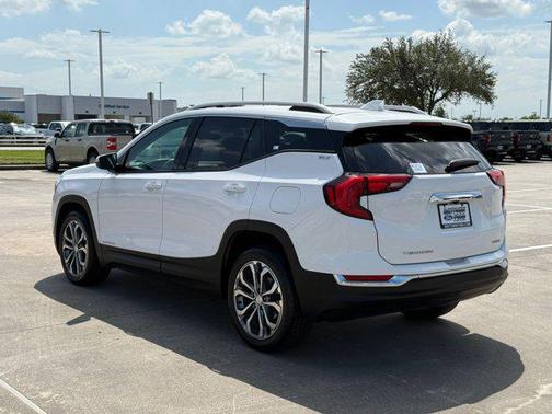 2021 GMC Terrain SLT