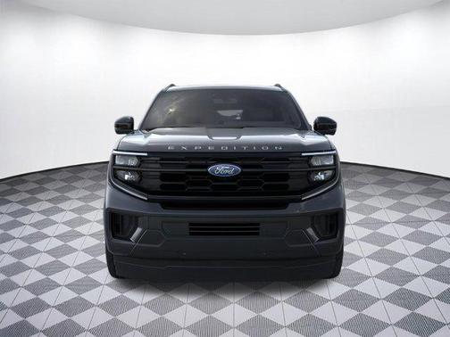 2025 Ford Expedition Max Active 4x2