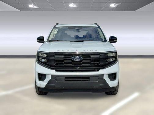 2025 Ford Expedition Max Active 4x2