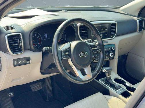 2020 Kia Sportage EX