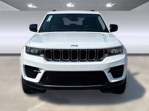 2022 Jeep Grand Cherokee Laredo