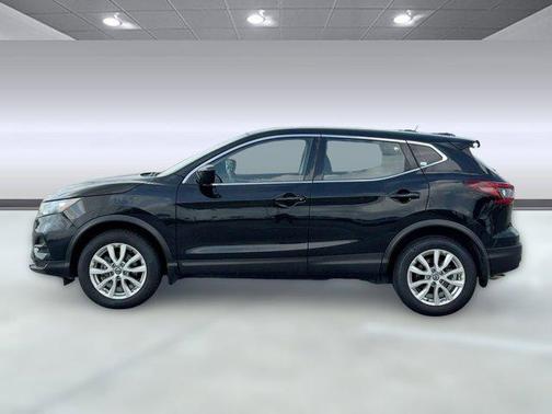2022 Nissan Rogue Sport S