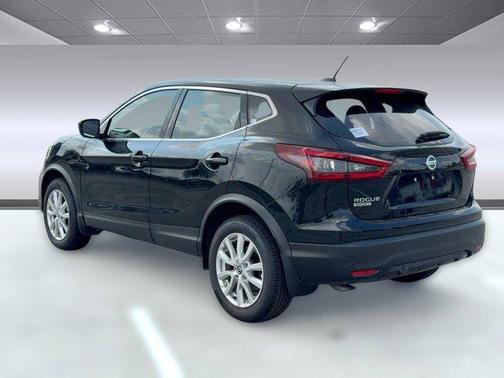2022 Nissan Rogue Sport S