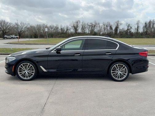 2017 BMW 540 540i