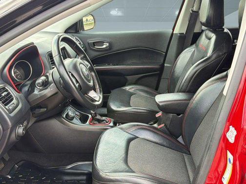 Redline Pearlcoat 2019 Jeep Compass Trailhawk