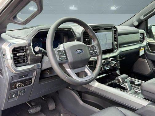 Star White Metallic Tri-Coat 2026 Ford F-150 Lariat