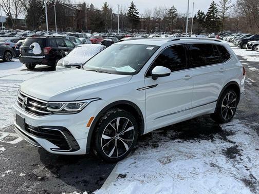 2024 Volkswagen Tiguan 2.0T SEL R-Line 4MOTION