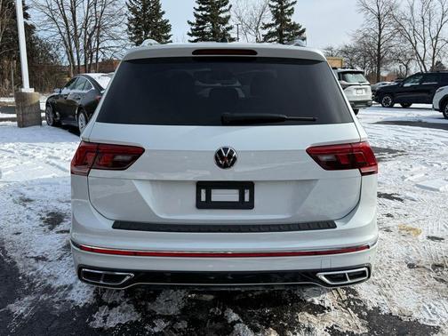 2024 Volkswagen Tiguan 2.0T SEL R-Line 4MOTION
