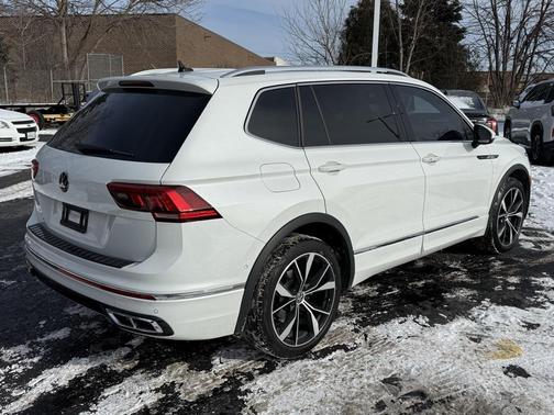 2024 Volkswagen Tiguan 2.0T SEL R-Line 4MOTION